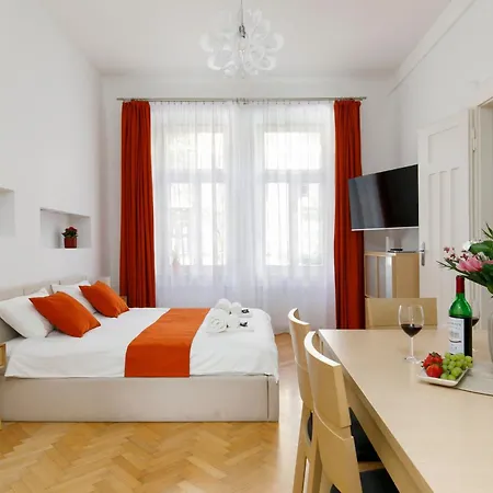 Maison Elegance 3 Bedroom Old Town Flat Apartment Krakow