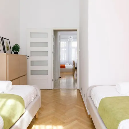 Maison Elegance 3 Bedroom Krakow Old Town Flat Apartment